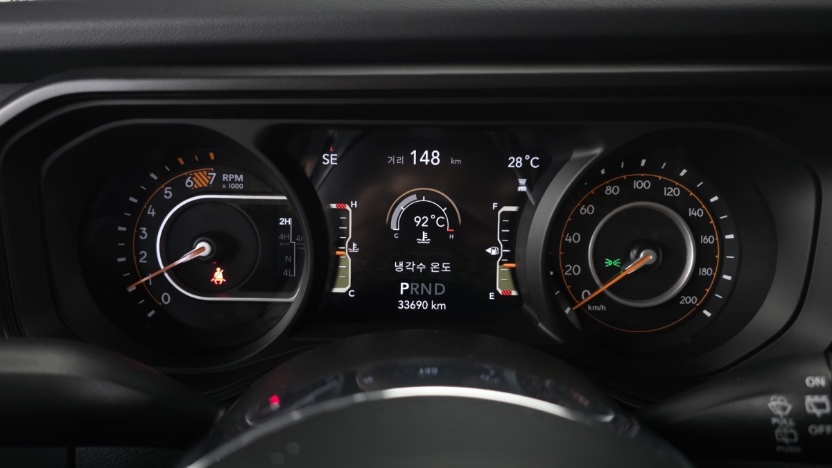 Jeep Wrangler, 2023 — фото 8 из 12
