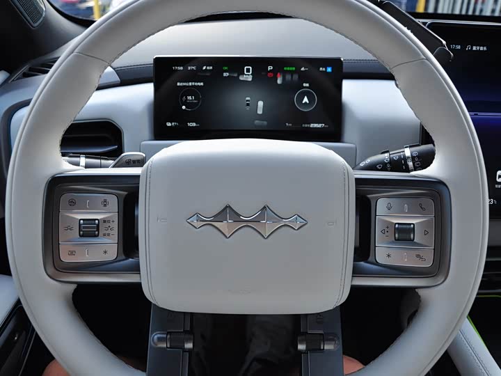 BYD FangChengBao Titanium 3 (Tai 3), 2025 — фото 8 из 9
