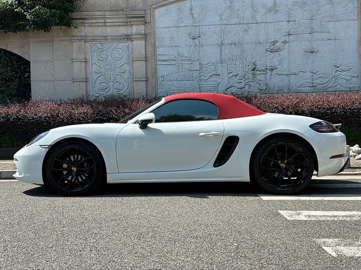 Porsche 718, 2024 — фото 3 из 9