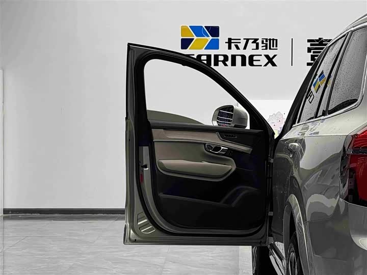 Volvo XC90, 2025 — фото 5 из 9