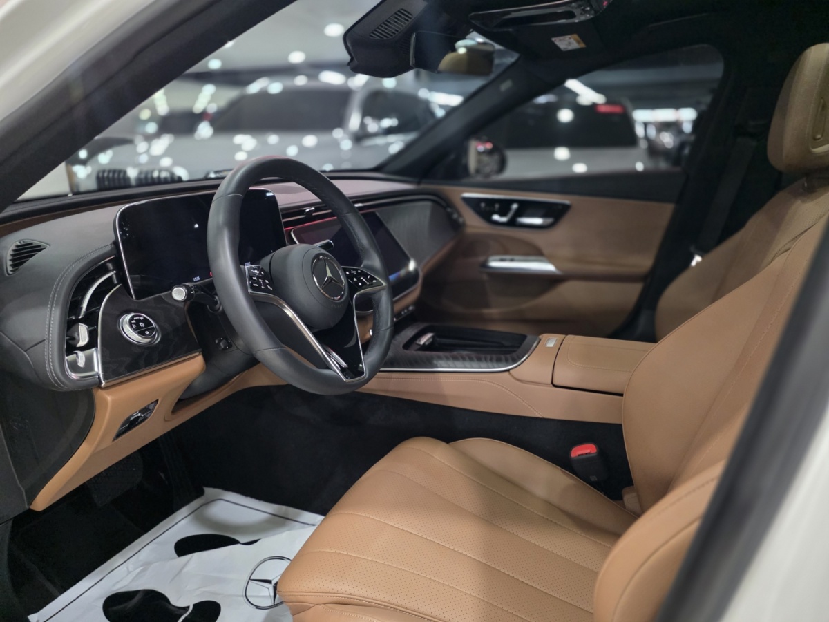 Mercedes-Benz E-Class, 2024 — фото 9 из 12