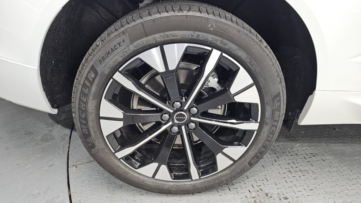 Volvo XC60, 2025 — фото 5 из 12