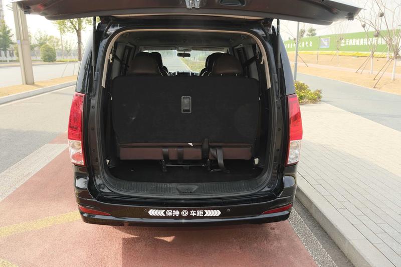 Dongfeng Forthing Lingzhi Plus, 2023 — фото 10 из 11