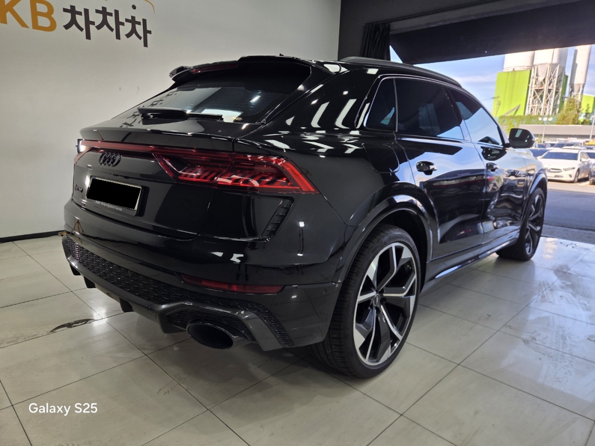 Audi RS Q8, 2022 — фото 5 из 12