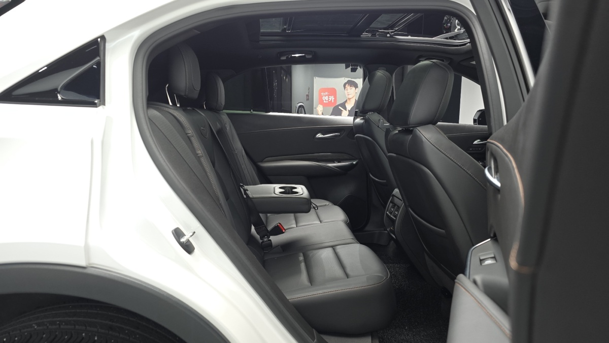 Cadillac XT4, 2023 — фото 11 из 12