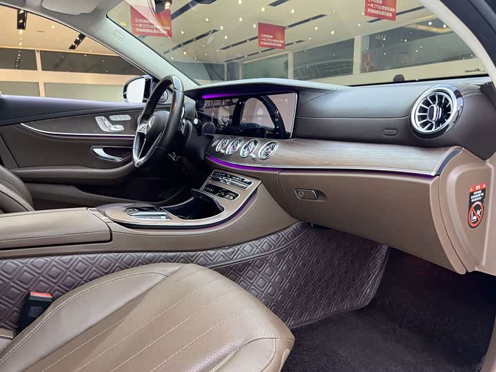 Mercedes-Benz E-Class, 2022 — фото 7 из 9