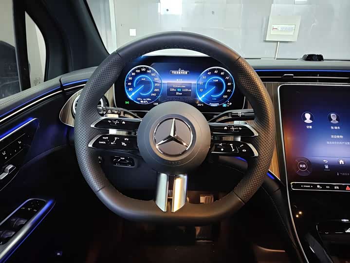 Mercedes-Benz EQE SUV, 2025 — фото 4 из 7