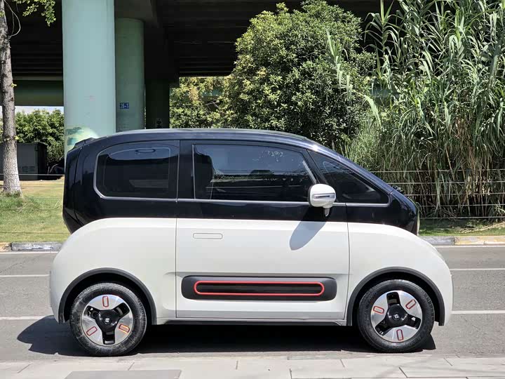 Baojun KiWi EV, 2022 — фото 4 из 9