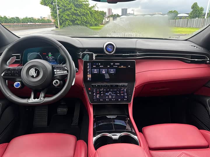 Maserati Grecale EV, 2025 — фото 9 из 9
