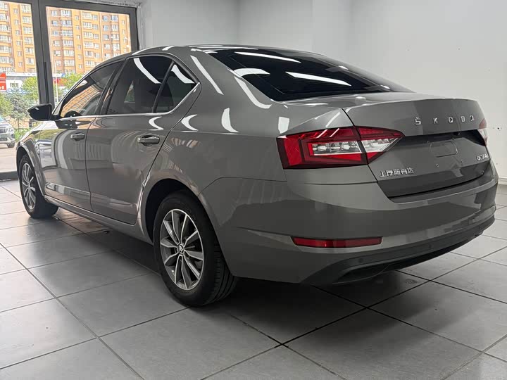 Skoda Octavia Pro, 2022 — фото 6 из 9