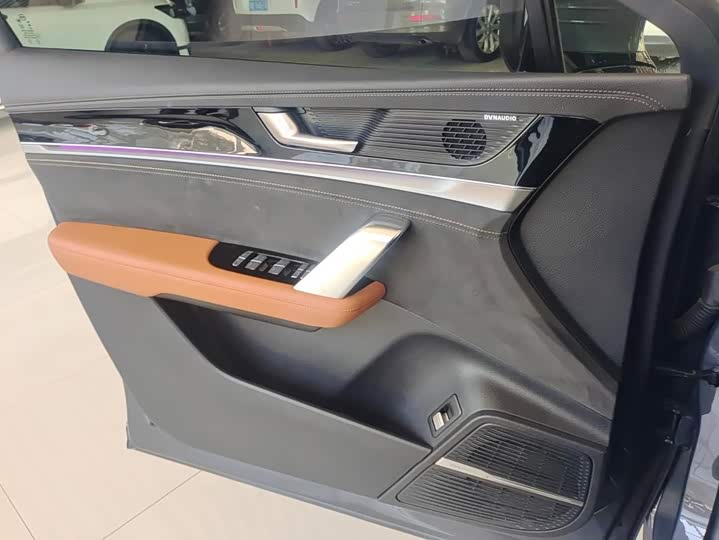 BYD Tang Hybrid/EV, 2023 — фото 7 из 9