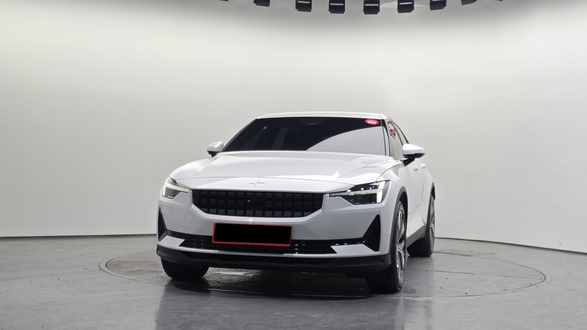 Polestar 2, 2022 — фото 3 из 12