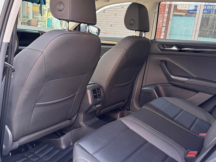 Volkswagen T-Roc, 2022 — фото 7 из 9