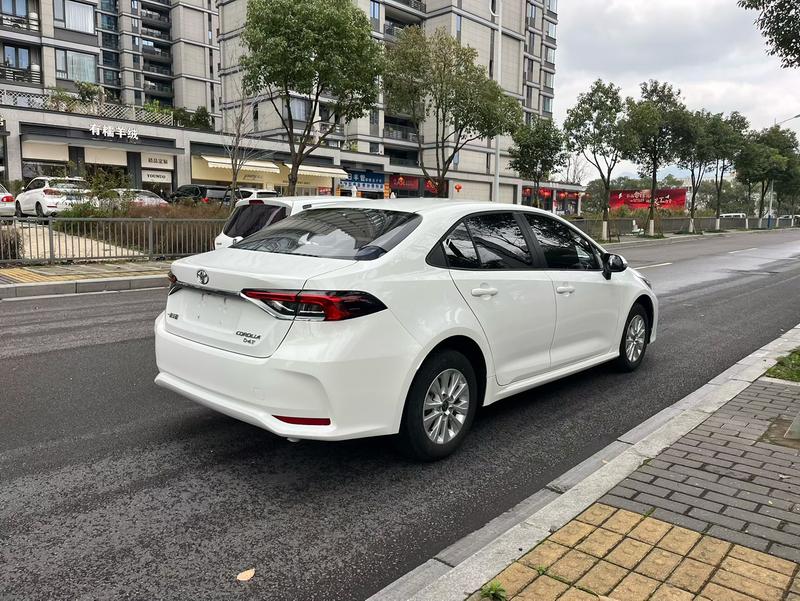 Toyota Corolla, 2023 — фото 6 из 10