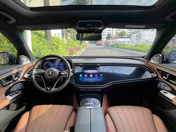 Mercedes-Benz E-Class, 2025 — фото 5 из 9
