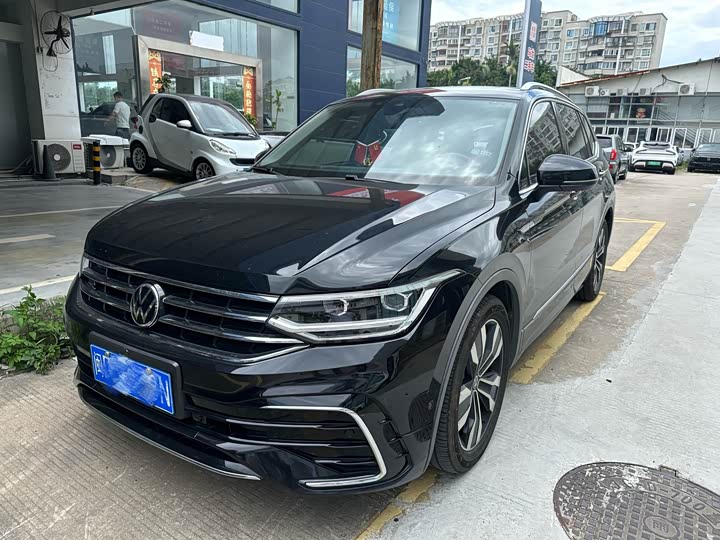 Volkswagen Tiguan L Pro, 2022 — купить в Кирове под ключ