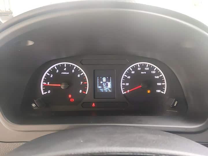 Dongfeng Forthing Lingzhi Plus, 2021 — фото 8 из 9