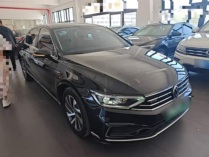 Volkswagen Magotan GTE Hybrid, 2023 — фото 4 из 9
