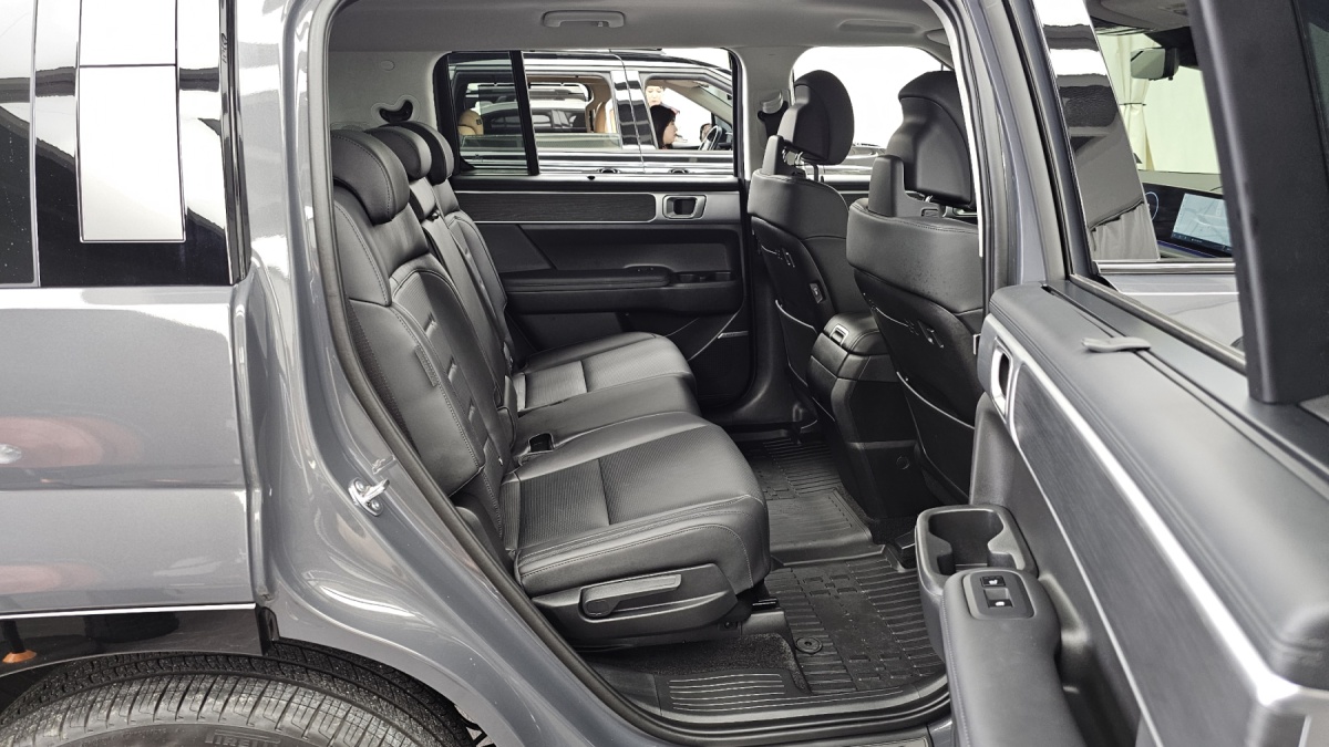 Hyundai Santa Fe, 2025 — фото 11 из 12