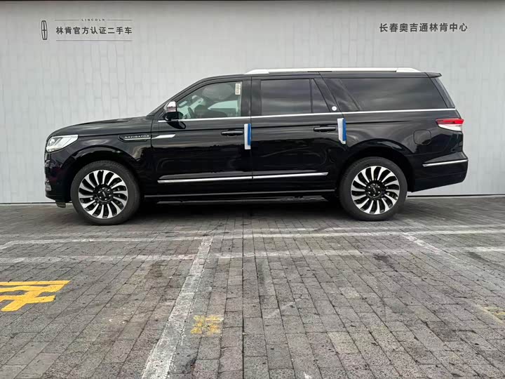 Lincoln Navigator, 2025 — фото 3 из 12