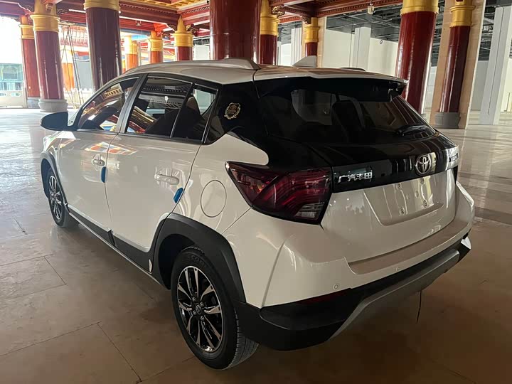 Toyota Yaris L Hatchback, 2022 — фото 6 из 9
