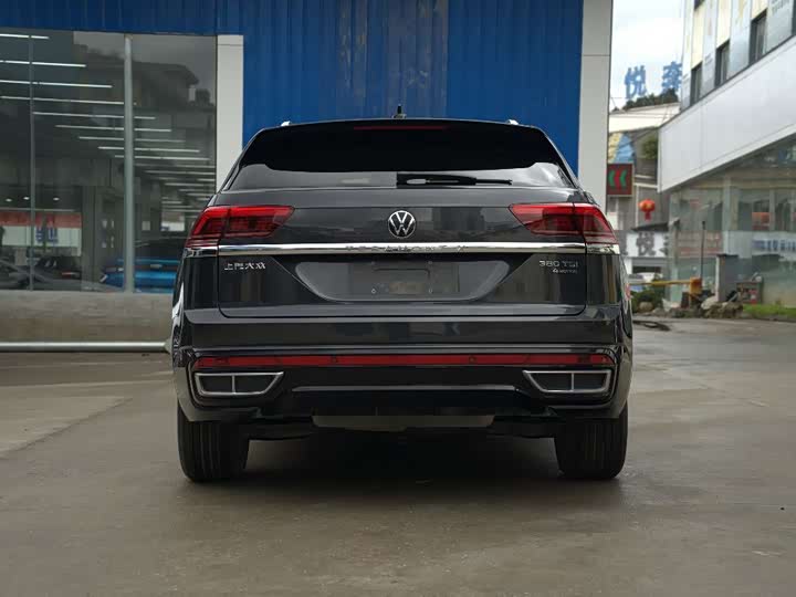 Volkswagen Teramont X, 2022 — фото 8 из 9