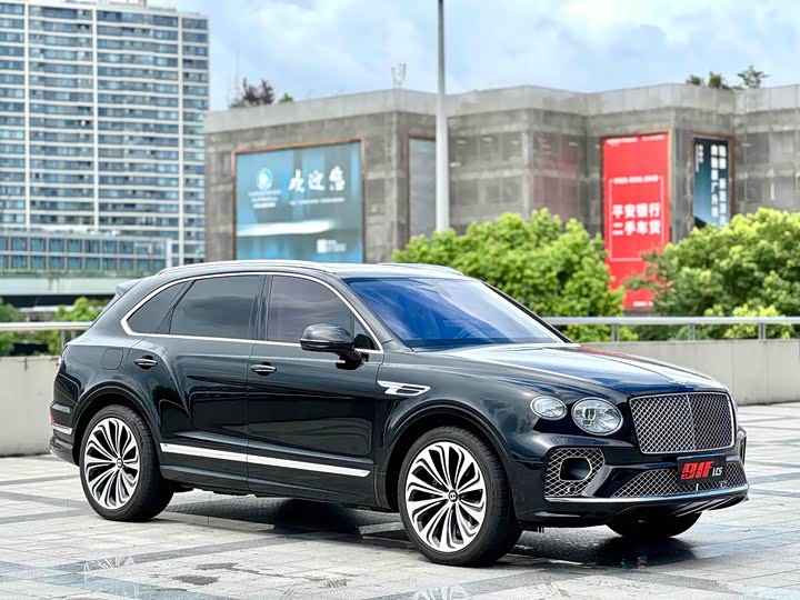Bentley Bentayga Hybrid, 2024 — фото 3 из 9