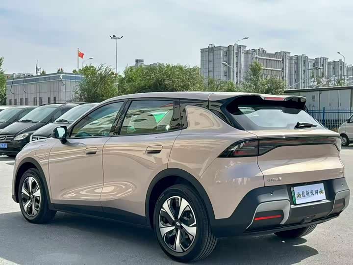 Changan Qiyuan (Nevo) Q05, 2025 — фото 7 из 9