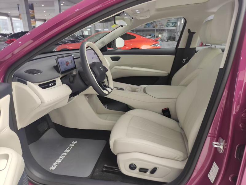 BAIC Arcfox S3, 2026 — фото 11 из 12