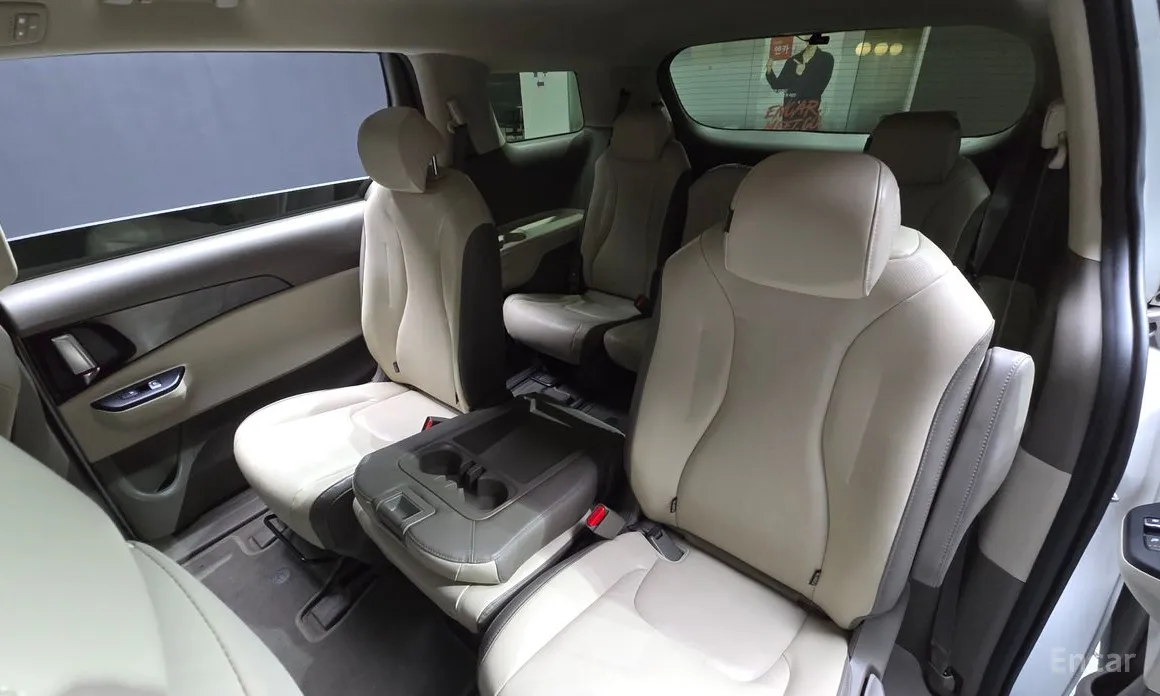 Kia Carnival, 2022 — фото 12 из 12