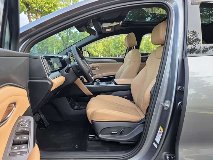 BYD Song L DM-i Hybrid, 2024 — фото 9 из 9