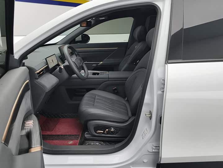 Dongfeng Yipai eπ 008, 2025 — фото 9 из 9