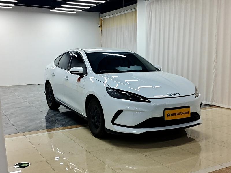 BYD Seal 05 DM-i Hybrid, 2025 — фото 3 из 12