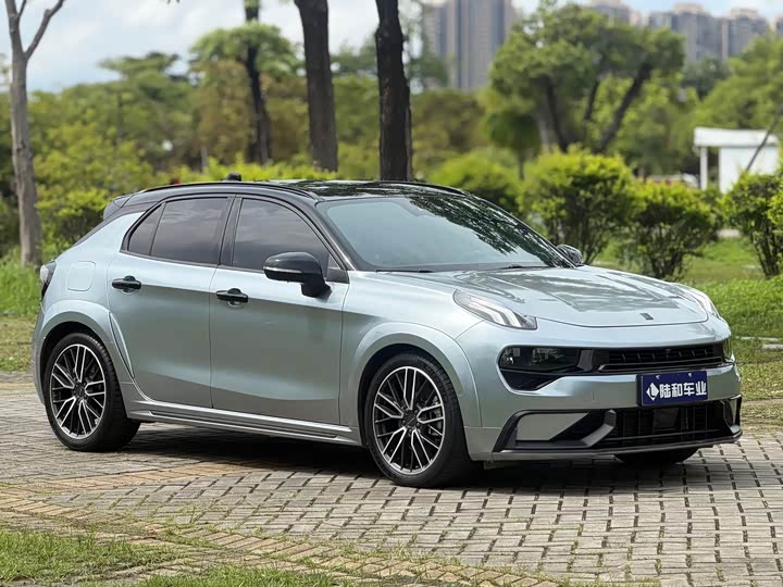 Lynk & Co 02 Hatchback, 2022 — фото 3 из 9