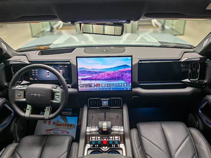 BYD FangChengBao Leopard 8, 2024 — фото 6 из 9