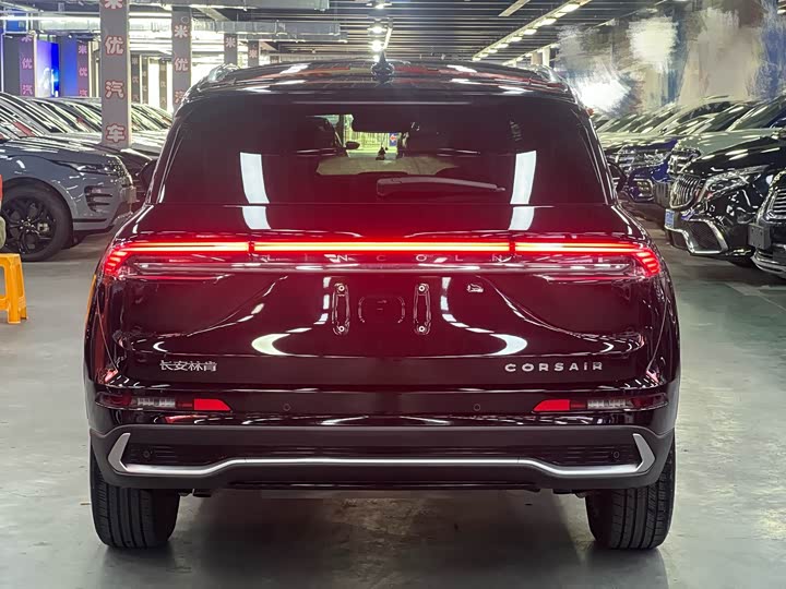 Lincoln Corsair, 2023 — фото 4 из 9
