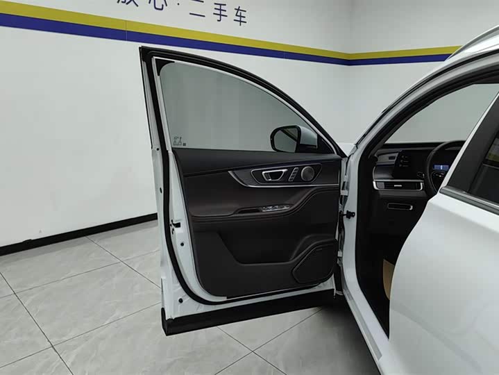 Chery Tiggo 8 Pro, 2024 — фото 7 из 9