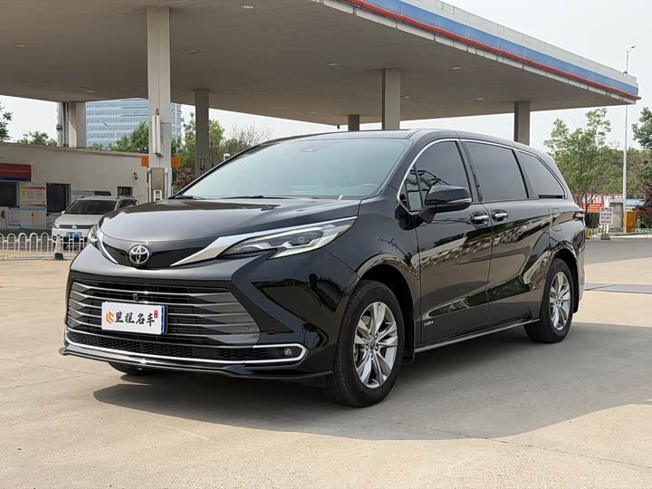 Toyota Sienna, 2024 — купить в Орле под ключ