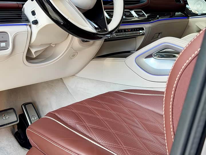 Mercedes-Benz Maybach GLS, 2024 — фото 5 из 9