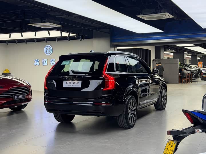 Volvo XC90, 2024 — фото 7 из 9
