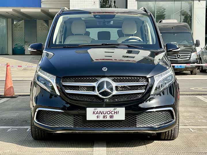 Mercedes-Benz V-Class, 2021 — фото 3 из 9