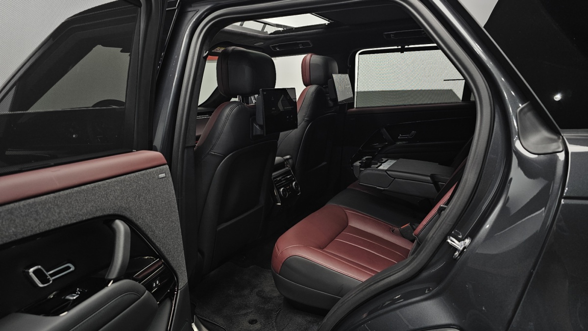 Land Rover Range Rover Sport, 2024 — фото 11 из 12