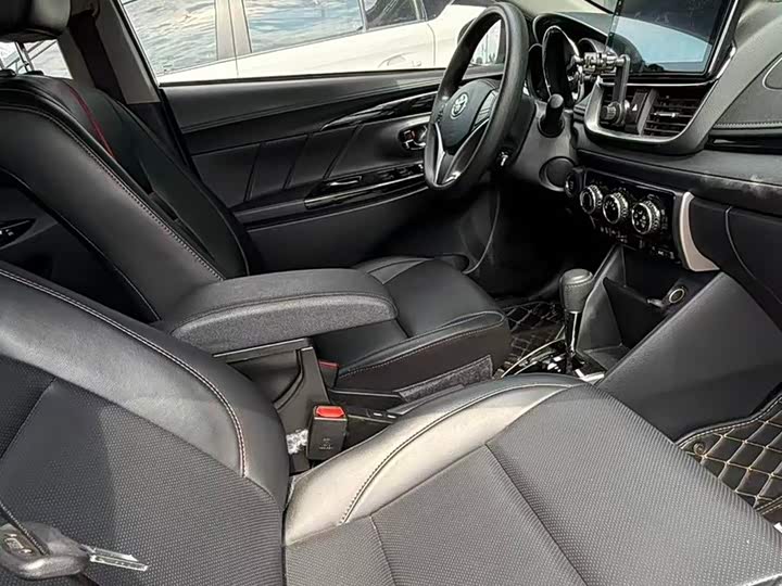 Toyota Yaris L Hatchback, 2022 — фото 9 из 9