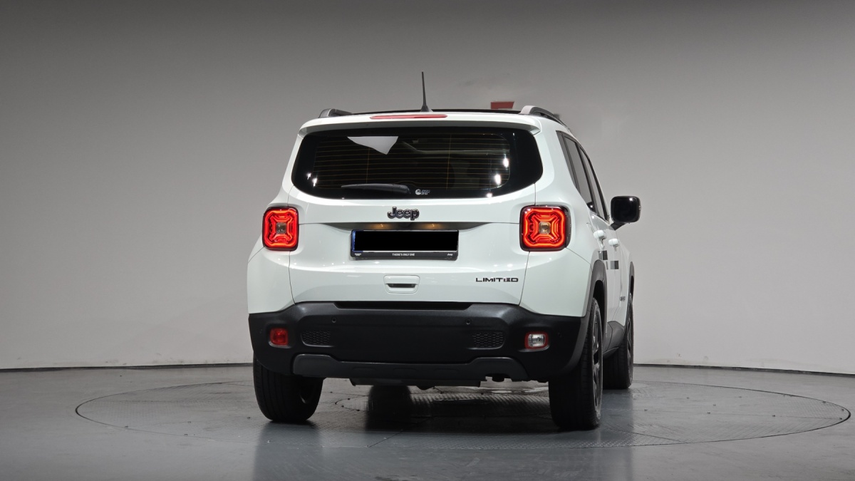 Jeep Renegade, 2023 — фото 4 из 12