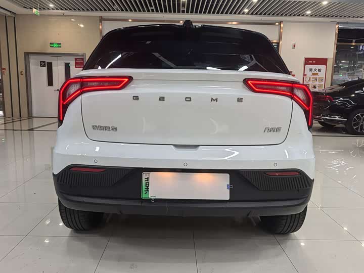 Geely Geometry E Firefly, 2024 — фото 3 из 9