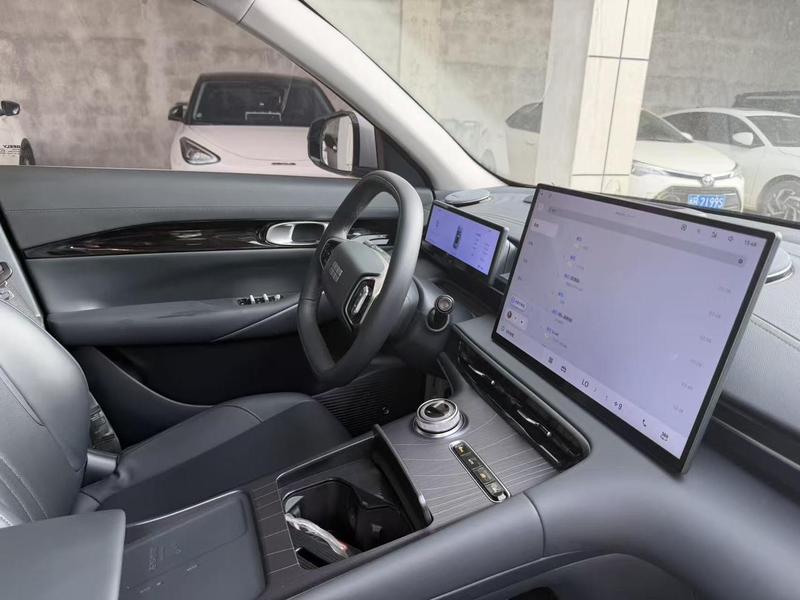 Geely Galaxy E5, 2024 — фото 7 из 10