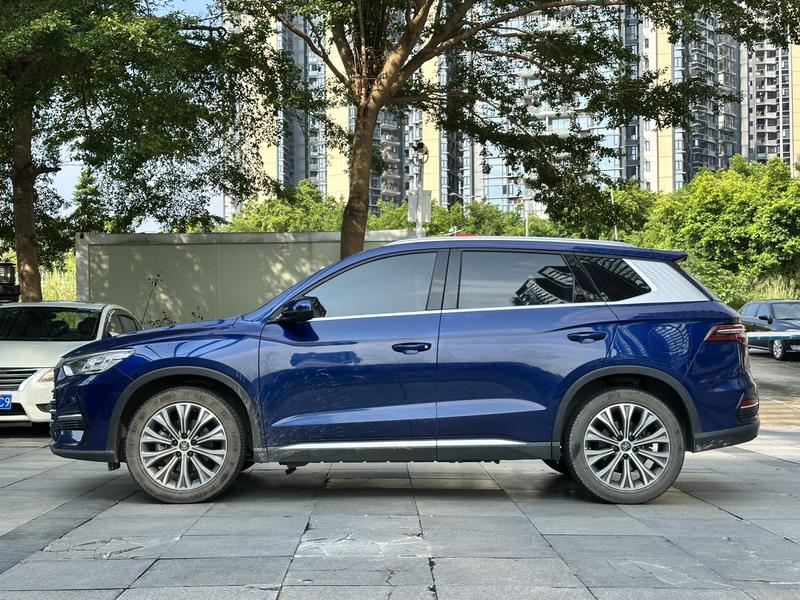 BYD Song Pro Hybrid, 2022 — фото 4 из 12