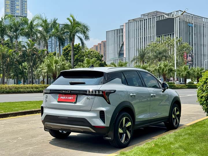 Lynk & Co 06 EM-P Hybrid, 2023 — фото 9 из 9
