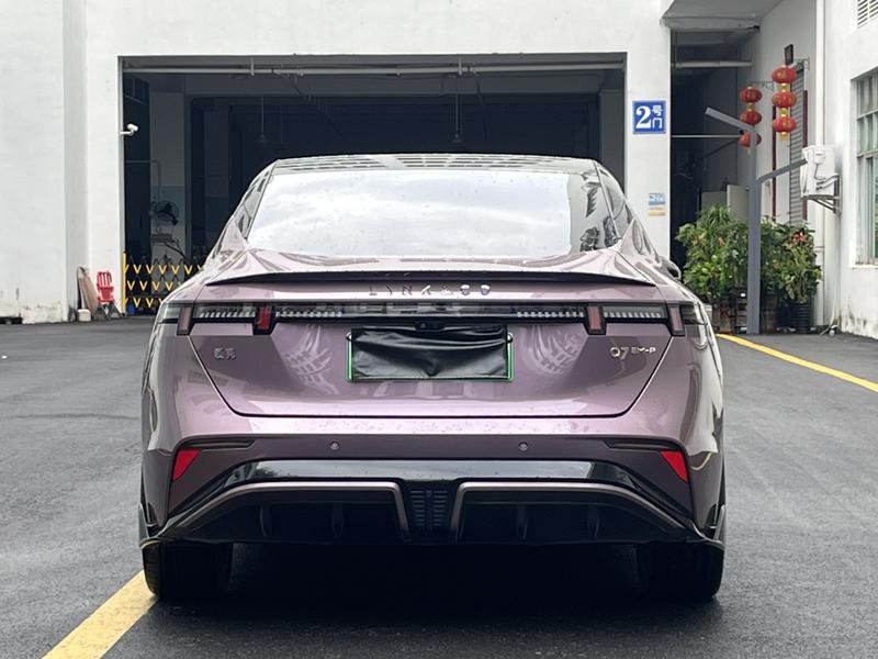 Lynk & Co 07 EM-P Hybrid, 2025 — фото 5 из 12