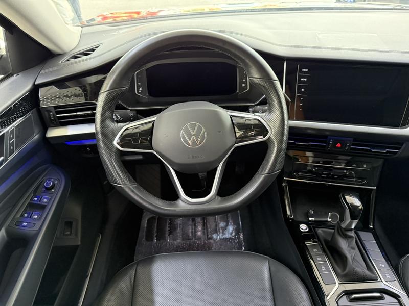 Volkswagen Passat, 2023 — фото 9 из 12